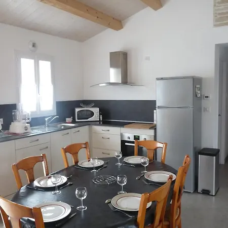 Maison Moderne Pres Et Commerces A Pour 6 Pers. - Fr-1-823-72 Holiday home *