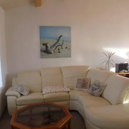 Maison Moderne Pres Et Commerces A Pour 6 Pers. - Fr-1-823-72 *